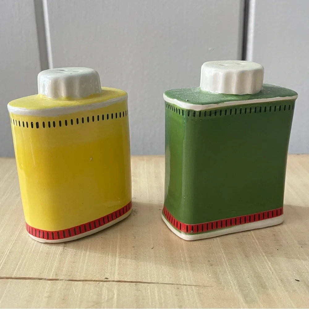 $10 SALE Vintage Salt & Pepper Shakers Set Retro Yellow Green Ceramic
